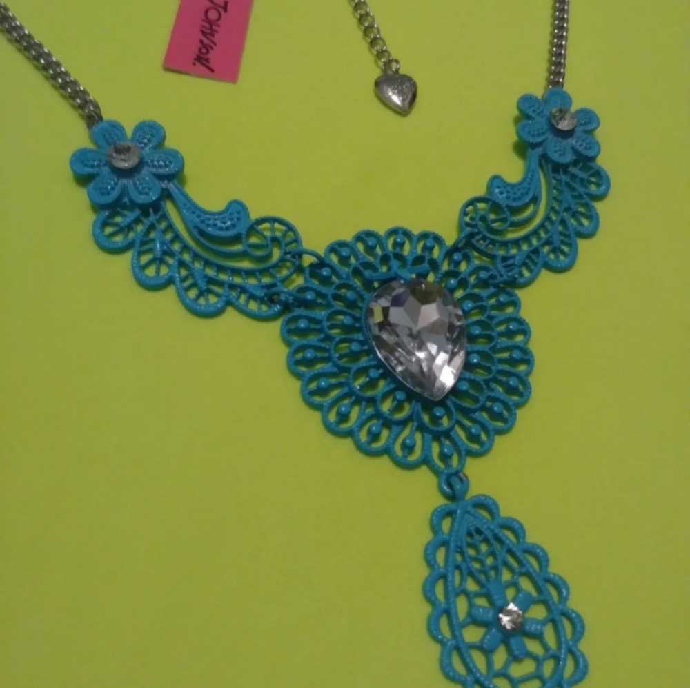 Necklace - Picture 4 of 4